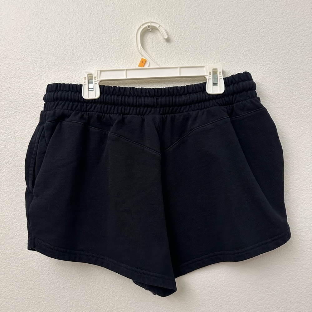 Gymshark Black Shorts - Picture 2 of 3